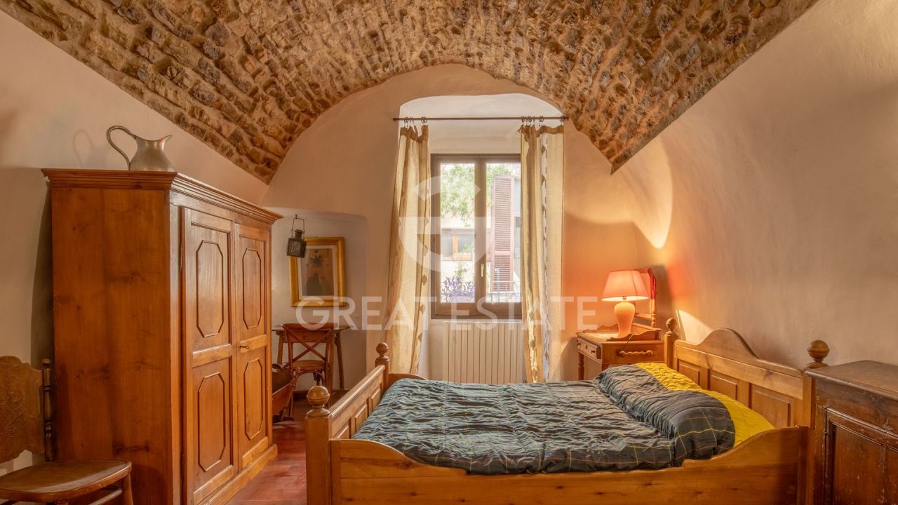 Apartment in Spoleto, Italy, 85 m² - picture 6