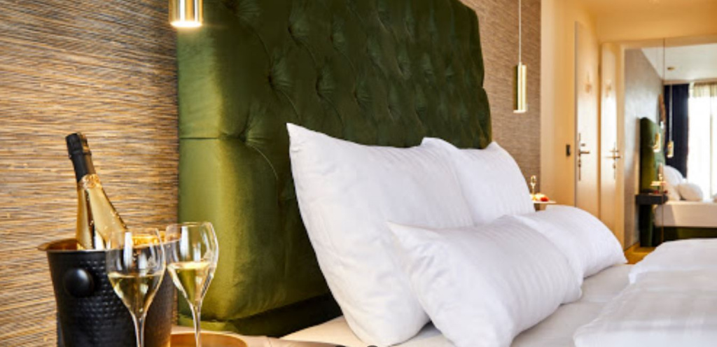 Hotel in Düsseldorf, Deutschland, 2 100 m² - Foto 2