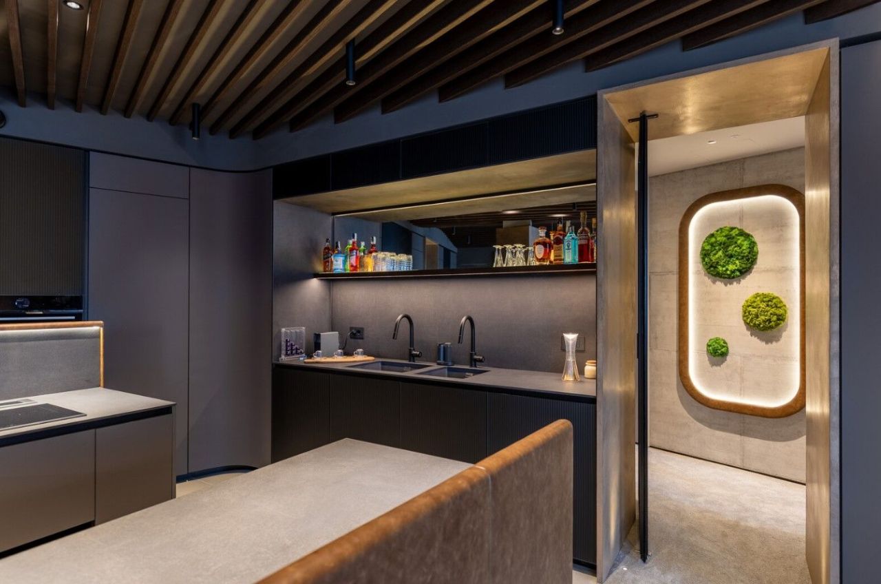 Flat in Florence, Italy, 165 m² - picture 8