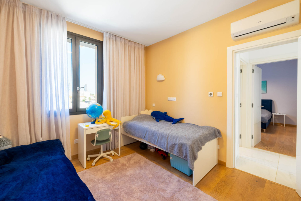 Apartment in Limassol, Cyprus, 88 m² - picture 9