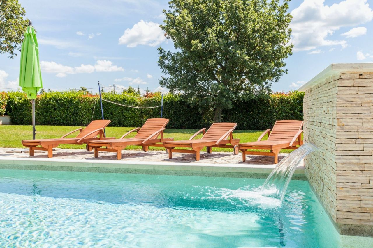 Villa Višnjan, Croacia, 219 m² - imagen 2