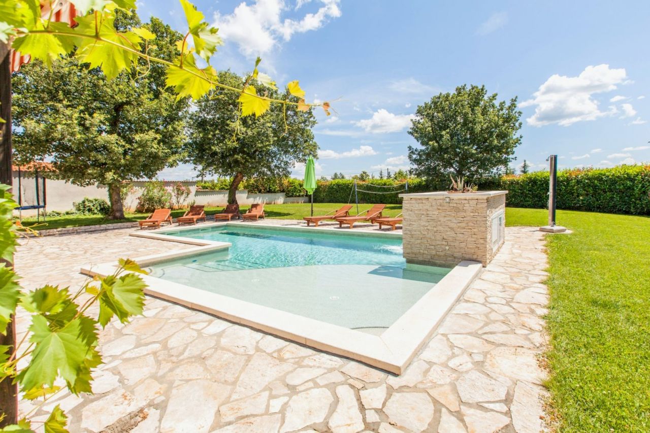 Villa Višnjan, Croacia, 219 m² - imagen 4