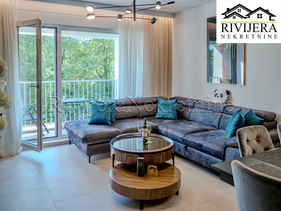 Appartamento a Radoviči, Montenegro, 62 m² - foto 1