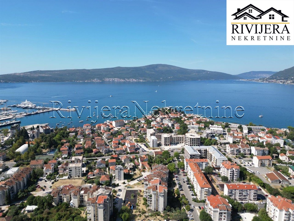 Wohnung in Tivat, Montenegro, 64 m² - Foto 1