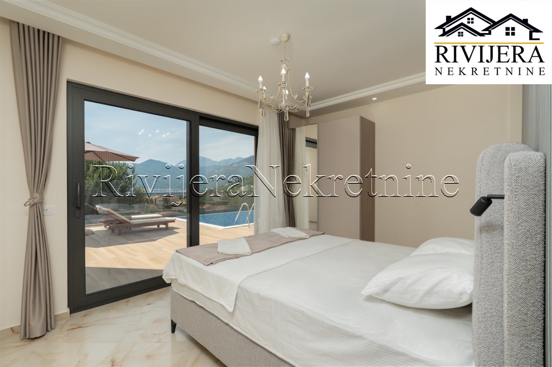 Villa in Tivat, Montenegro, 397 m² - Foto 12