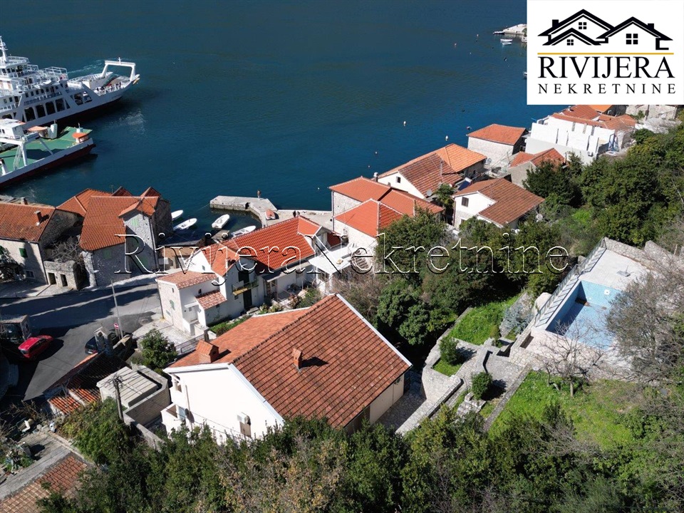 Villa in Tivat, Montenegro, 245 m² - Foto 8