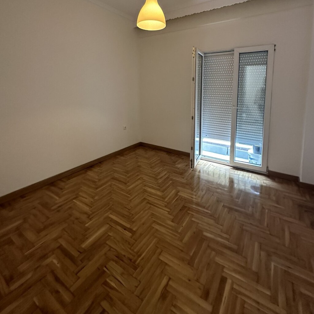 Flat in Thessaloniki, Greece, 89 m² - picture 9