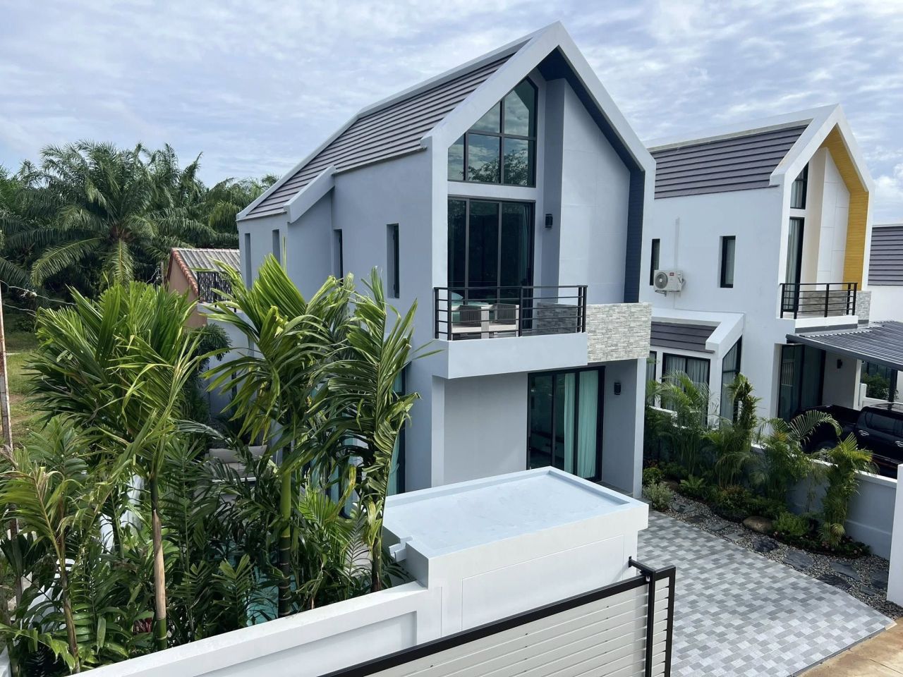Casa a Phuket, Thailandia, 180 m² - foto 1