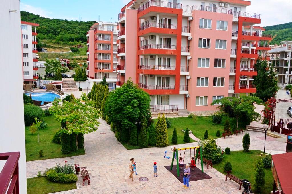 Flat in Elenite, Bulgaria, 76 m² - picture 16