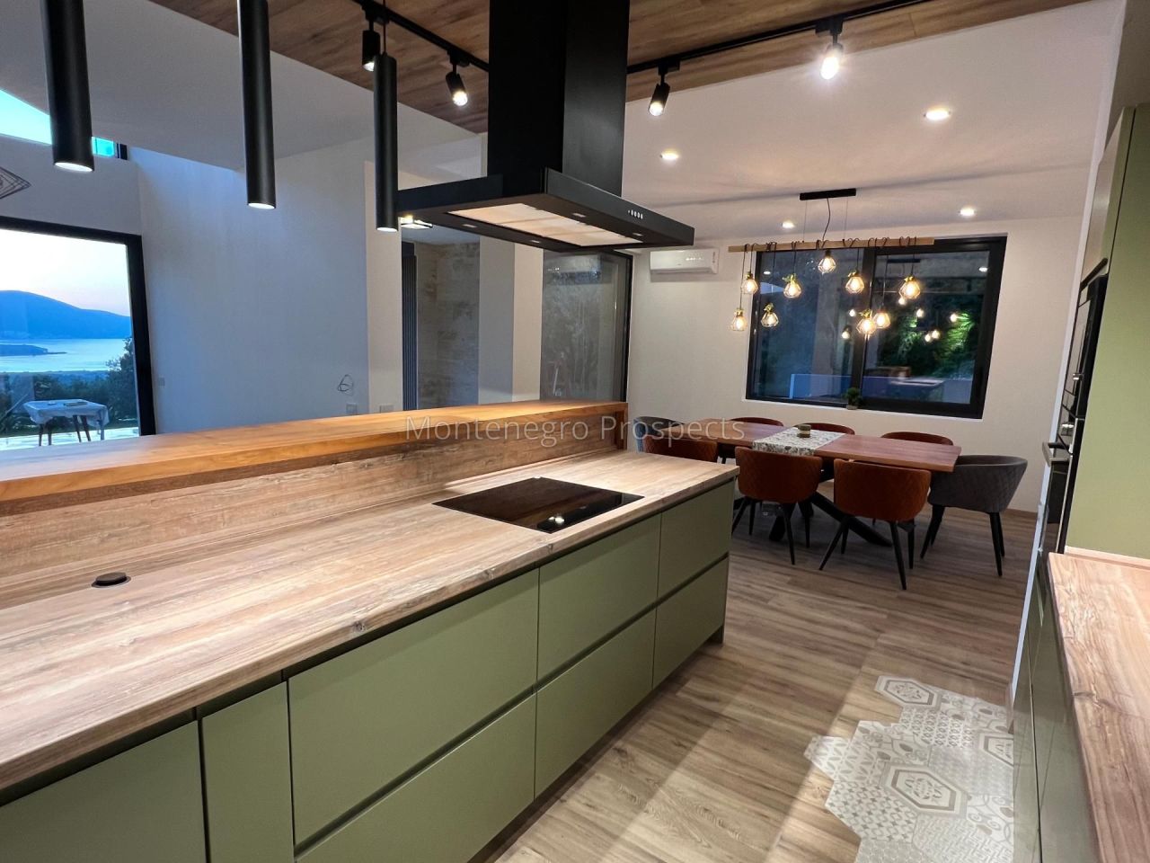 Villa a Tivat, Montenegro, 480 m² - foto 8