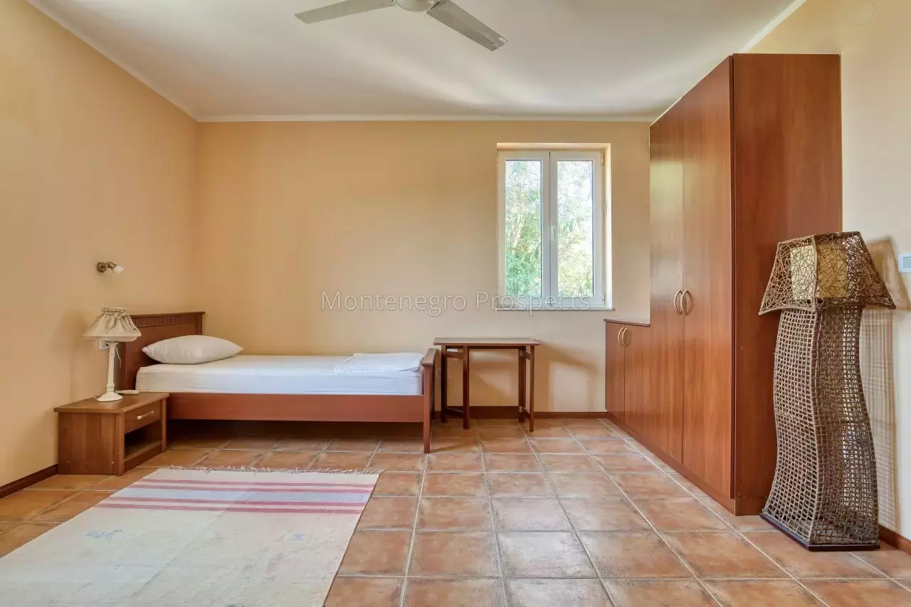 House in Tivat, Montenegro, 546 m² - picture 8