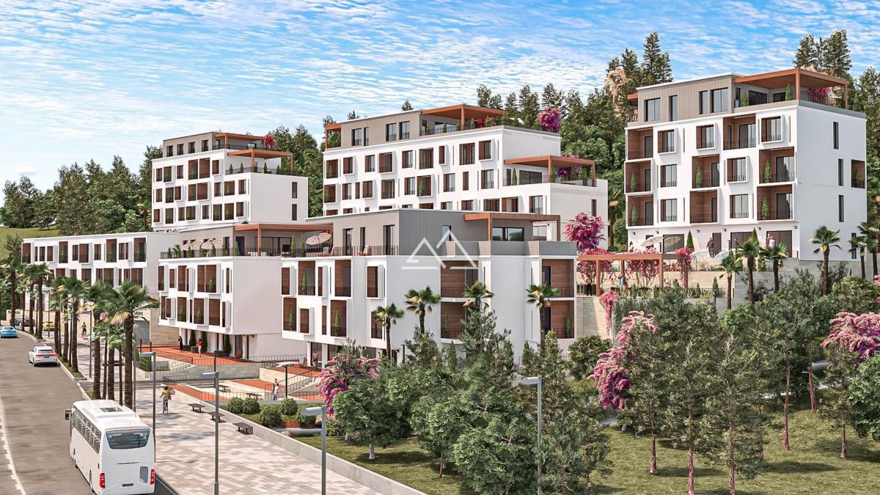 Apartamento en Tivat, Montenegro, 124 m² - imagen 1