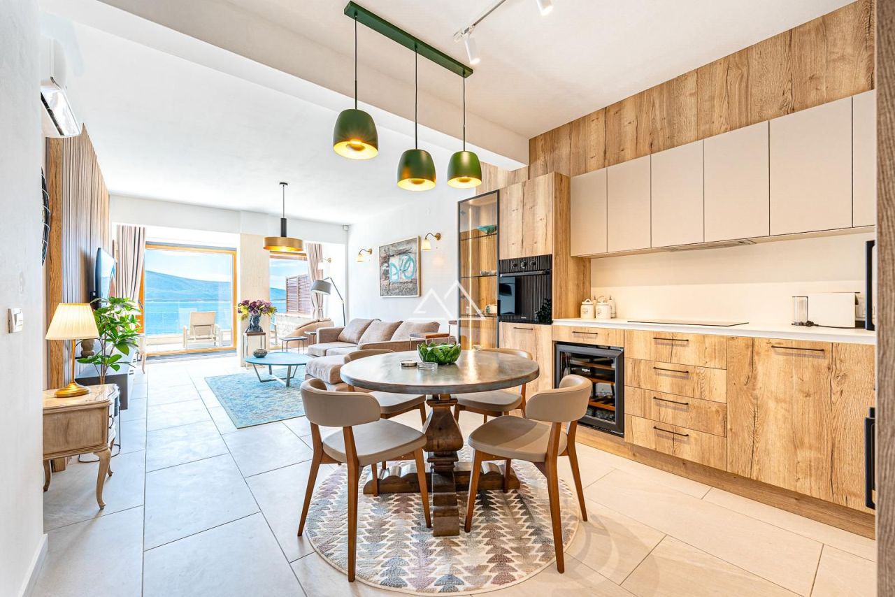 Apartment in Tivat, Montenegro, 91 m² - picture 5