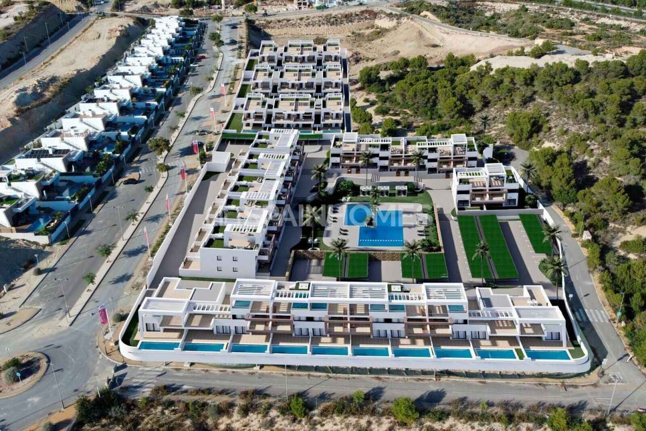 Apartment in Finestrat, Spain, 160 m² - picture 1