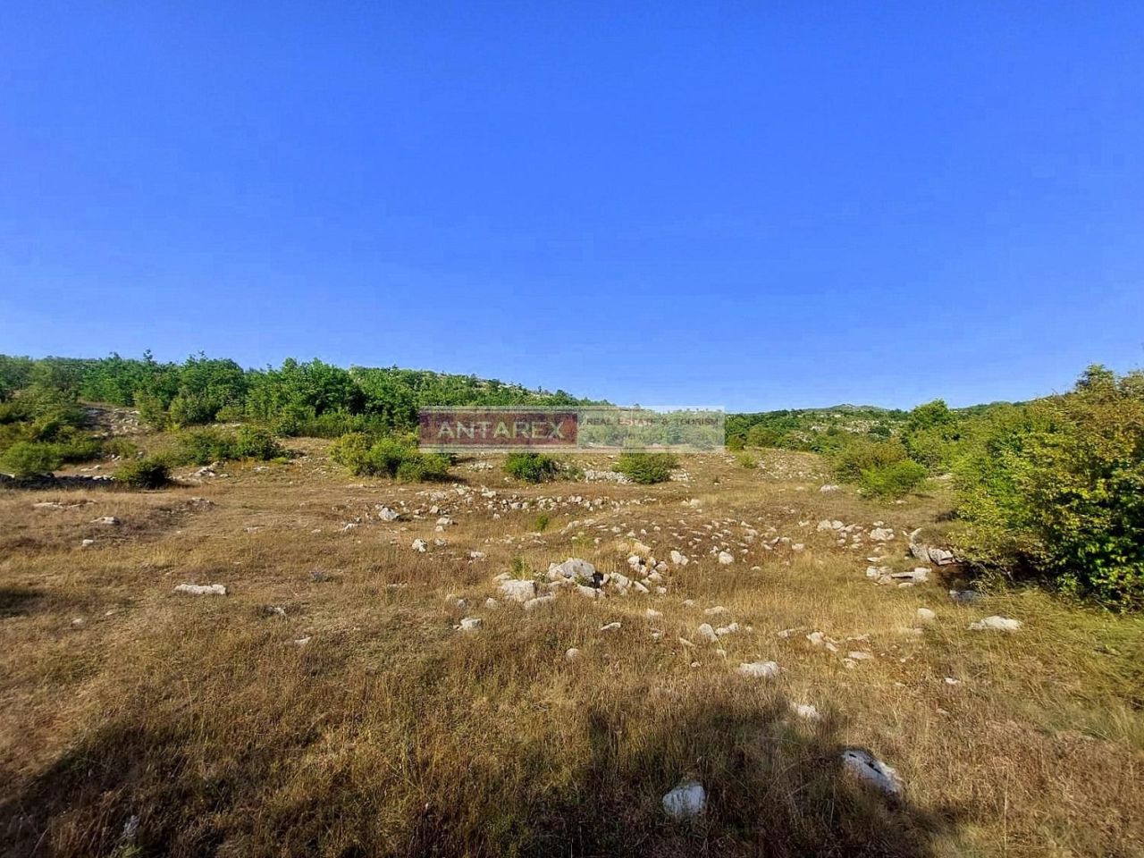 Terreno a Nikšić, Montenegro, 28 811 m2 - foto 3