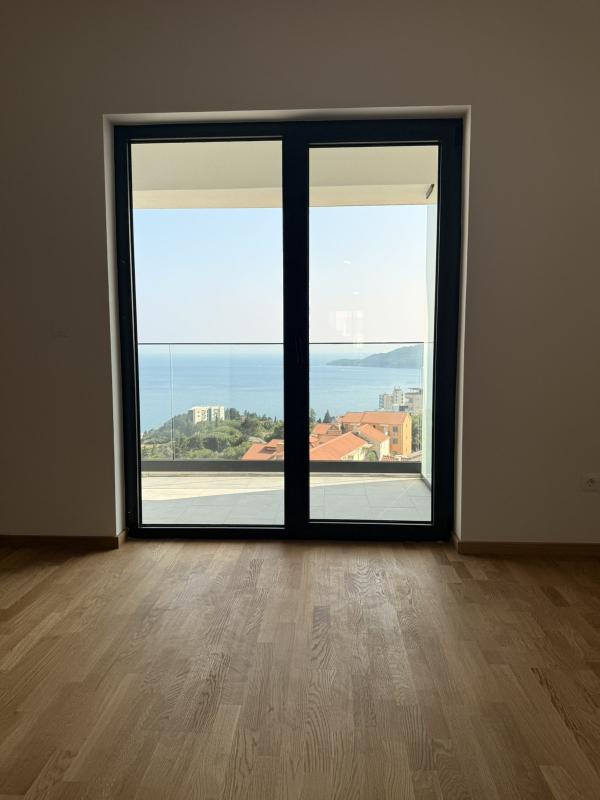 Flat in Becici, Montenegro, 43 m² - picture 3