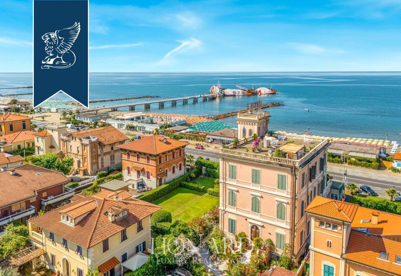 Hotel in Massa, Italy, 1 869 m² - picture 3