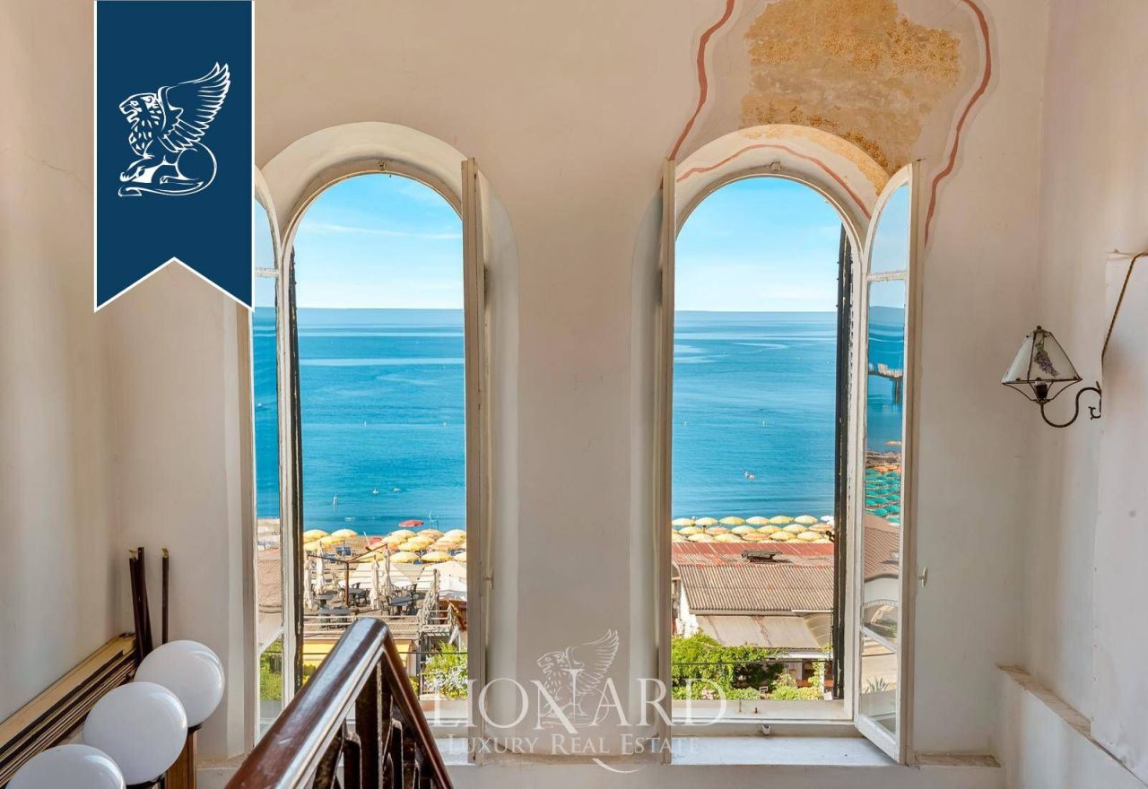 Hotel in Massa, Italy, 1 869 m² - picture 8