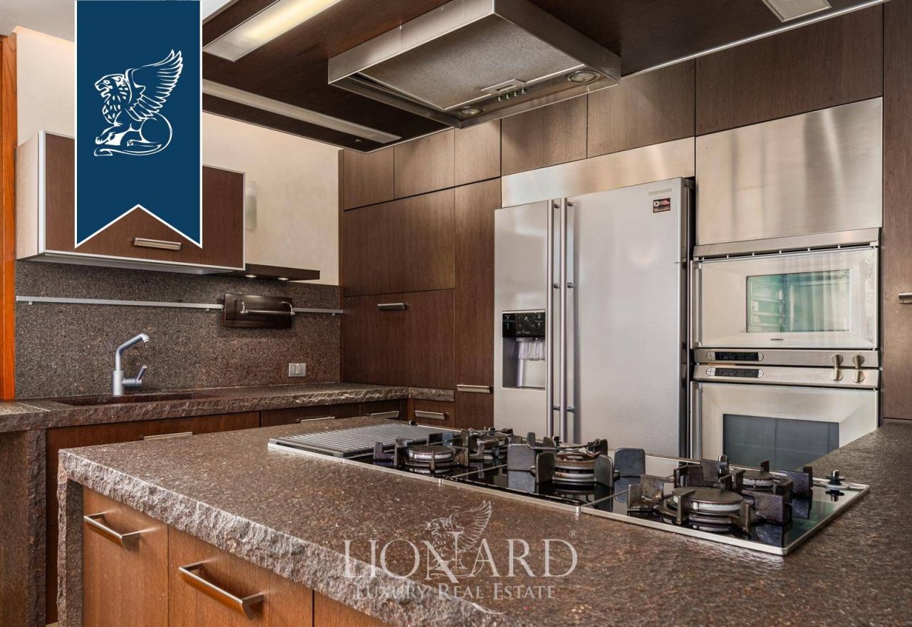 Apartamento en Verona, Italia, 330 m² - imagen 16