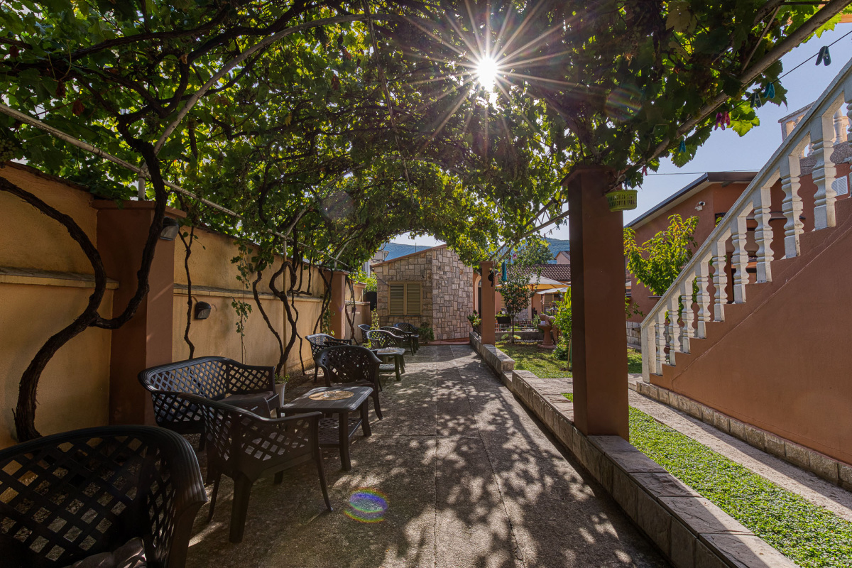 Casa a Budva, Montenegro, 1 500 m² - foto 3