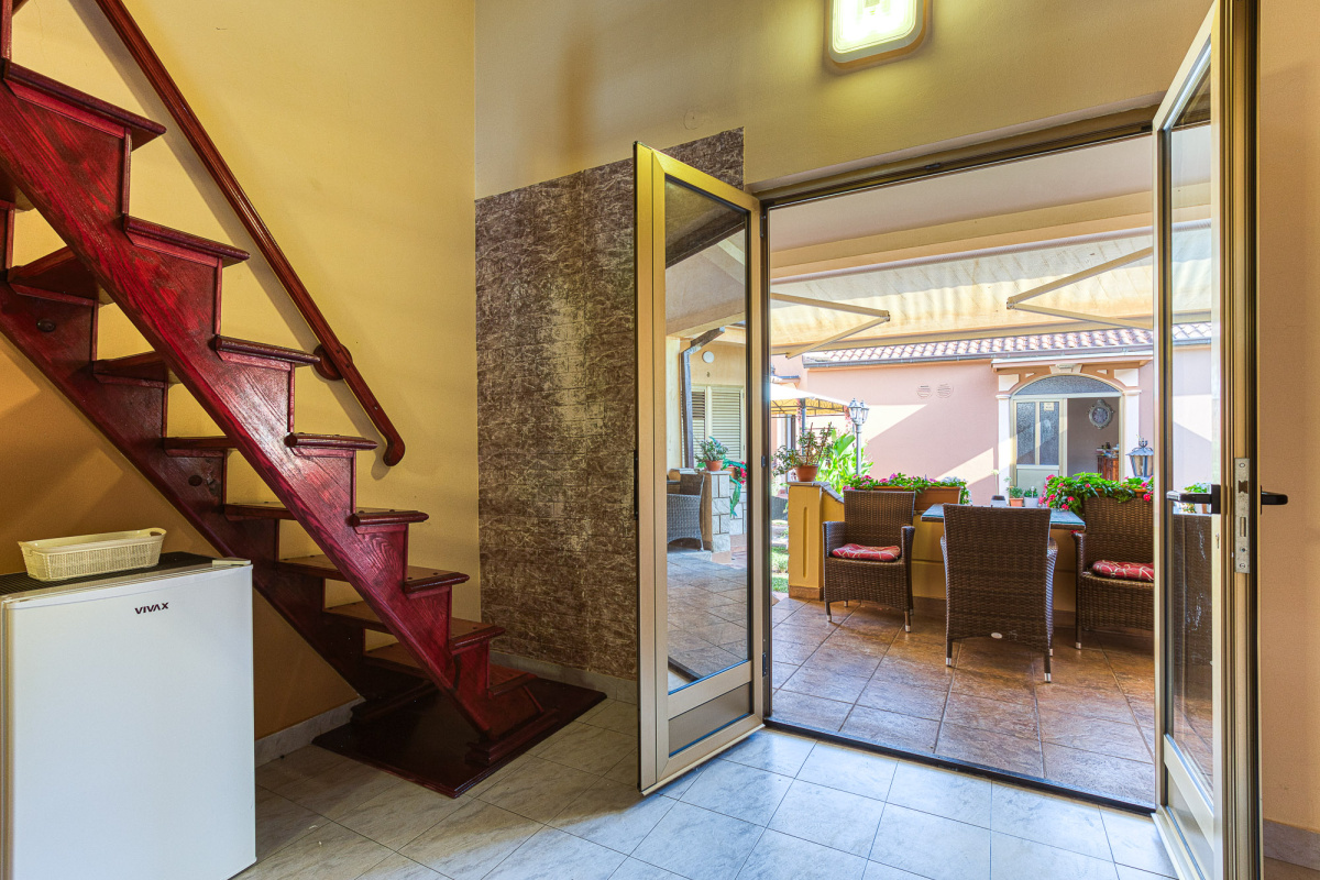 Casa a Budva, Montenegro, 1 500 m² - foto 7