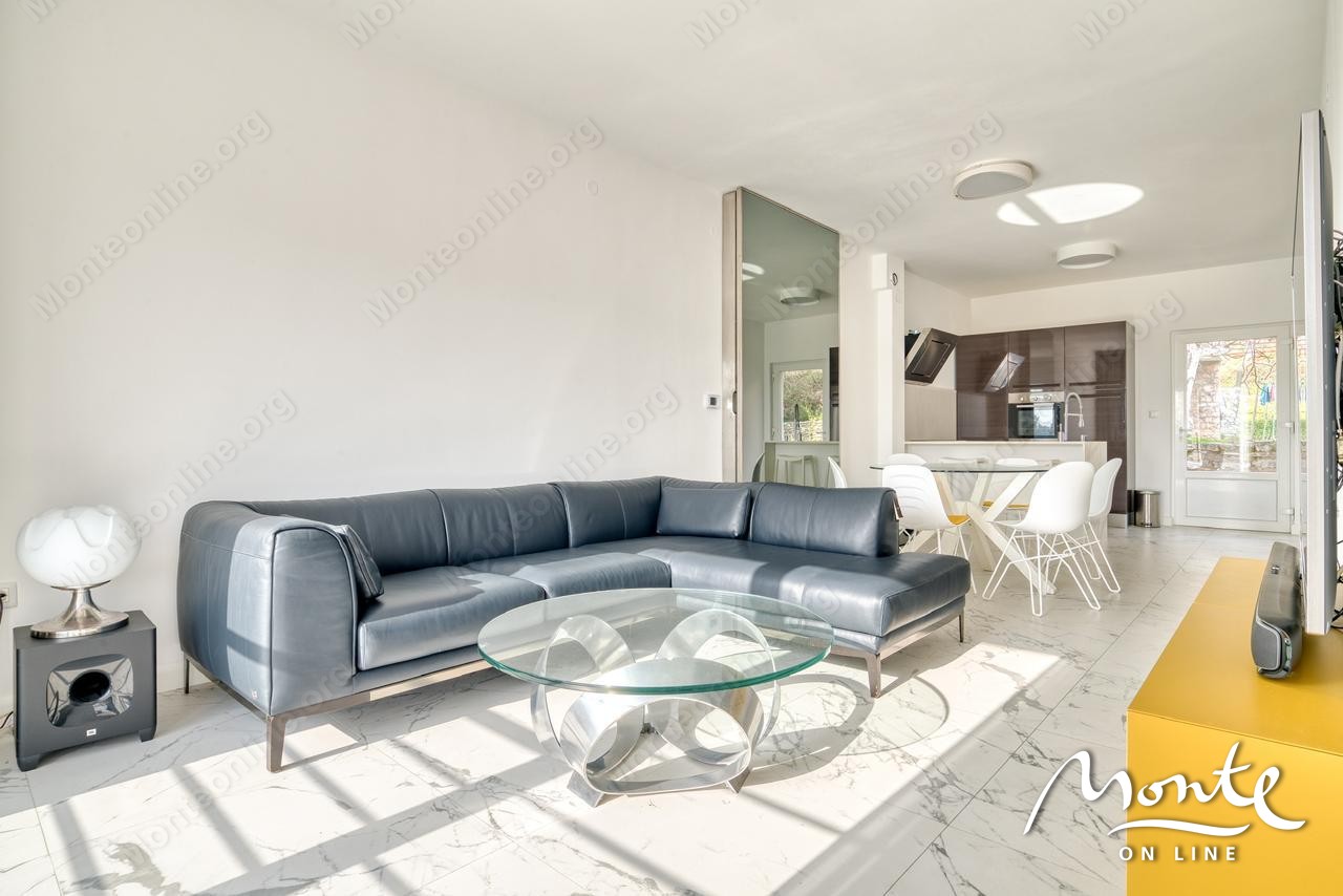 Flat in Budva, Montenegro, 85 m² - picture 1