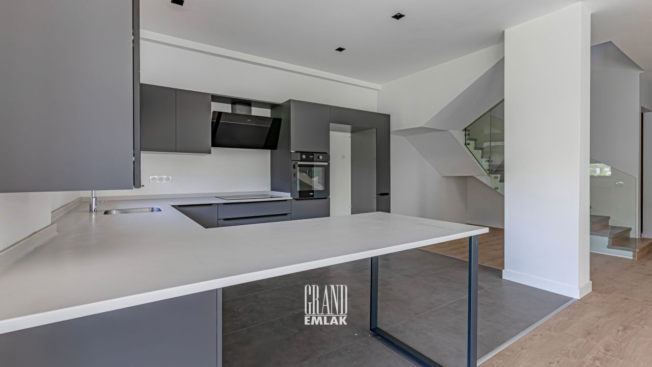 Villa à Antalya, Turquie, 275 m² - image 16