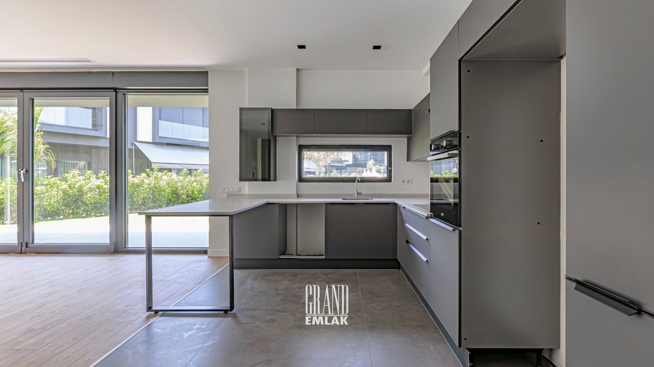 Villa à Antalya, Turquie, 275 m² - image 14