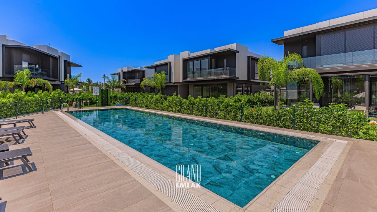Villa à Antalya, Turquie, 275 m² - image 4