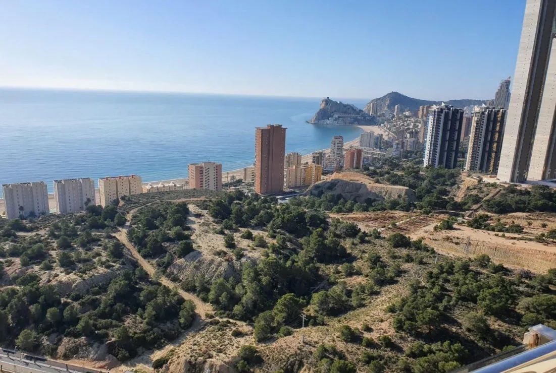 Terreno en Benidorm, España, 80 000 m² - imagen 1