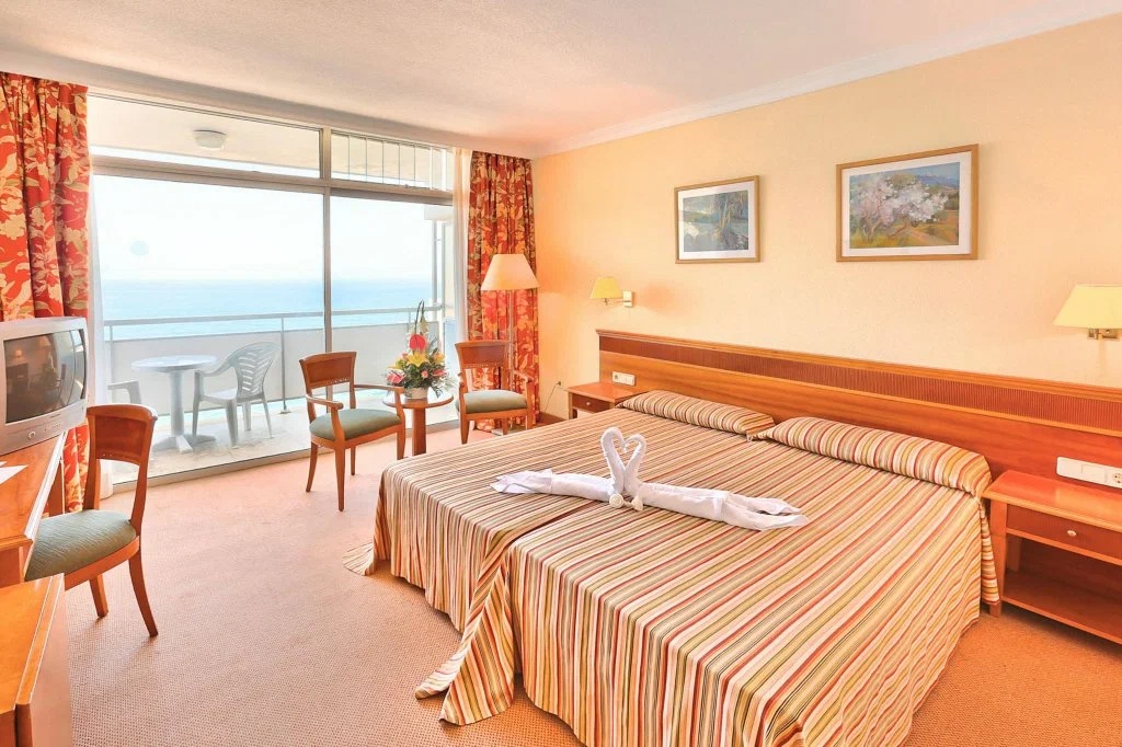 Hotel en Tenerife, España, 5 500 m² - imagen 3