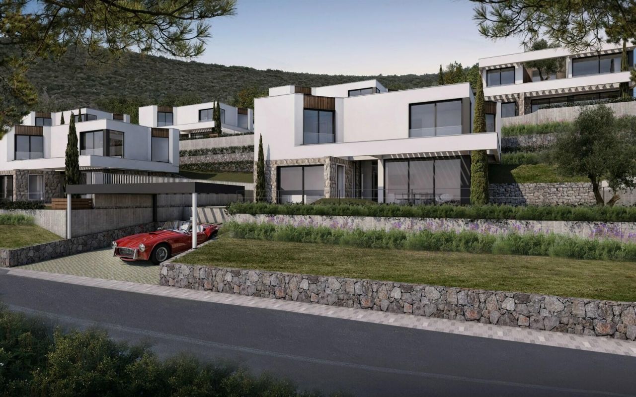 Casa en Herceg-Novi, Montenegro, 165 m² - imagen 1