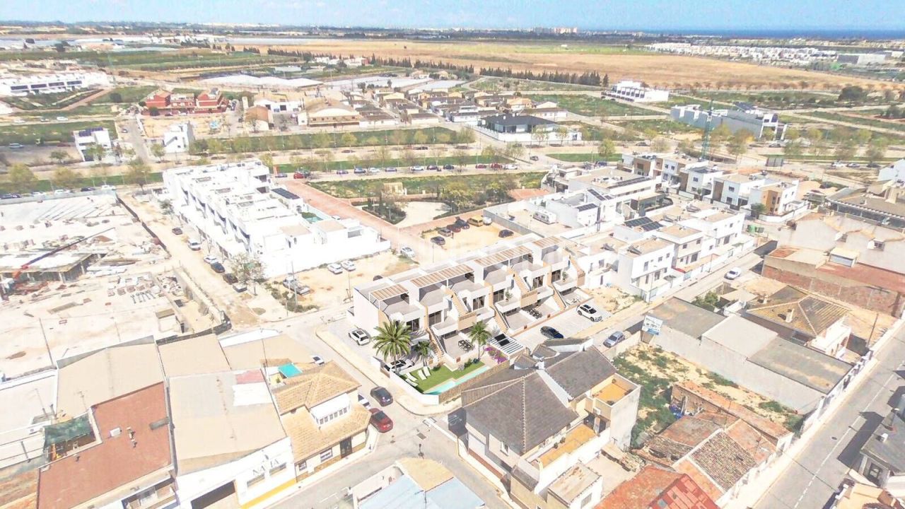 Penthouse in Pilar de la Horadada, Spain, 165 m² - picture 1