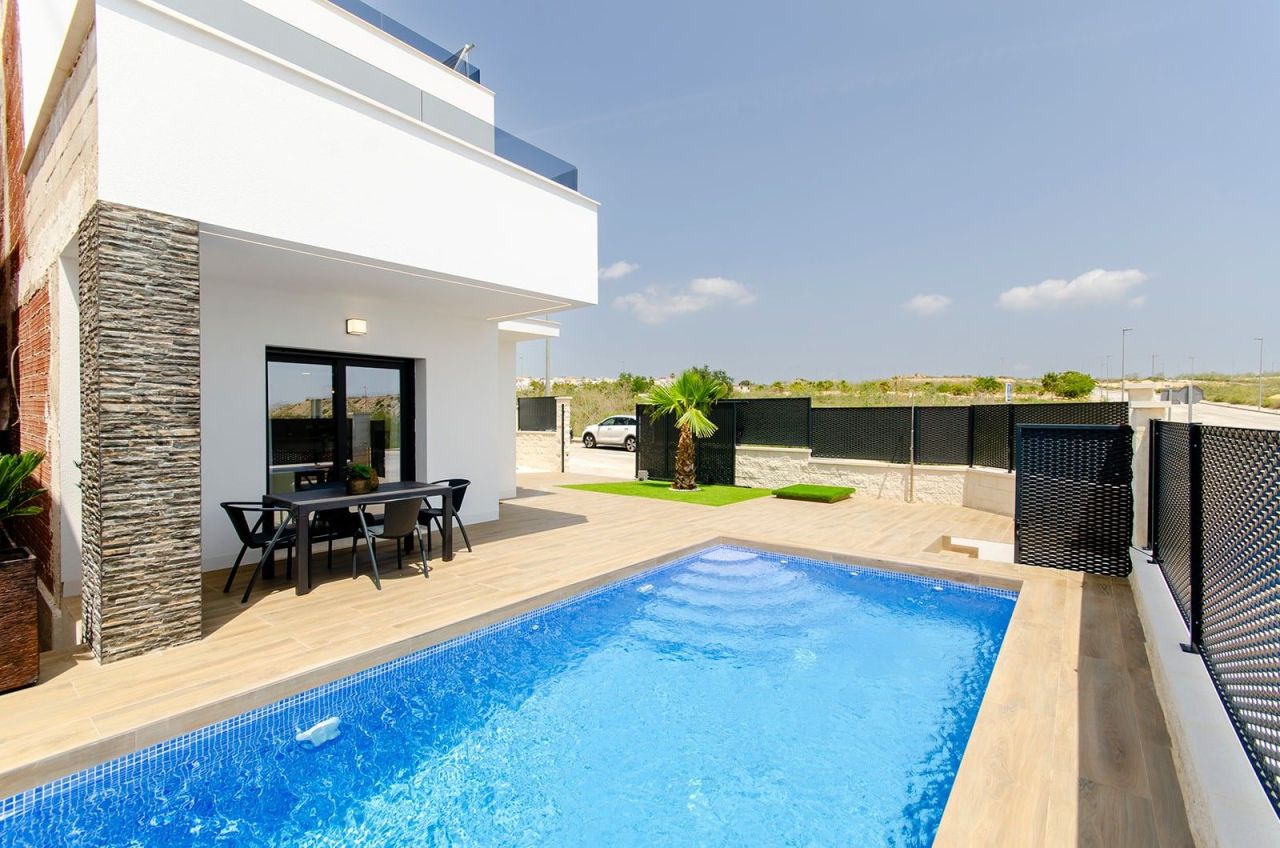 Villa en Orihuela, España, 118 m² - imagen 1