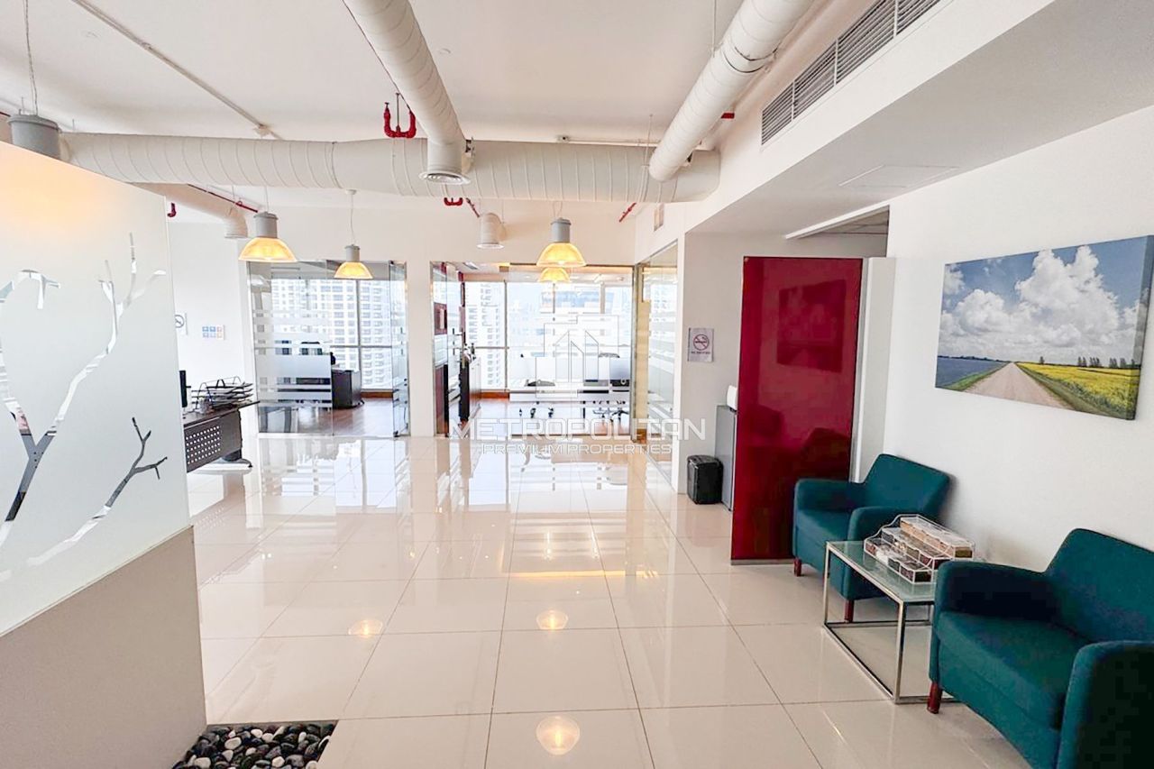 Ufficio a Dubai, EAU, 126 m² - foto 1