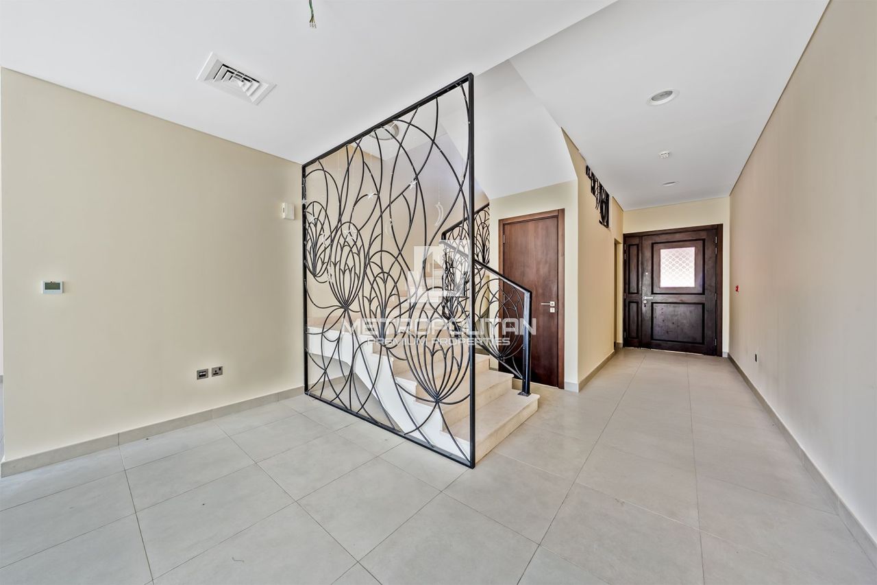 Maison urbaine à Dubaï, EAU, 307 m² - image 5