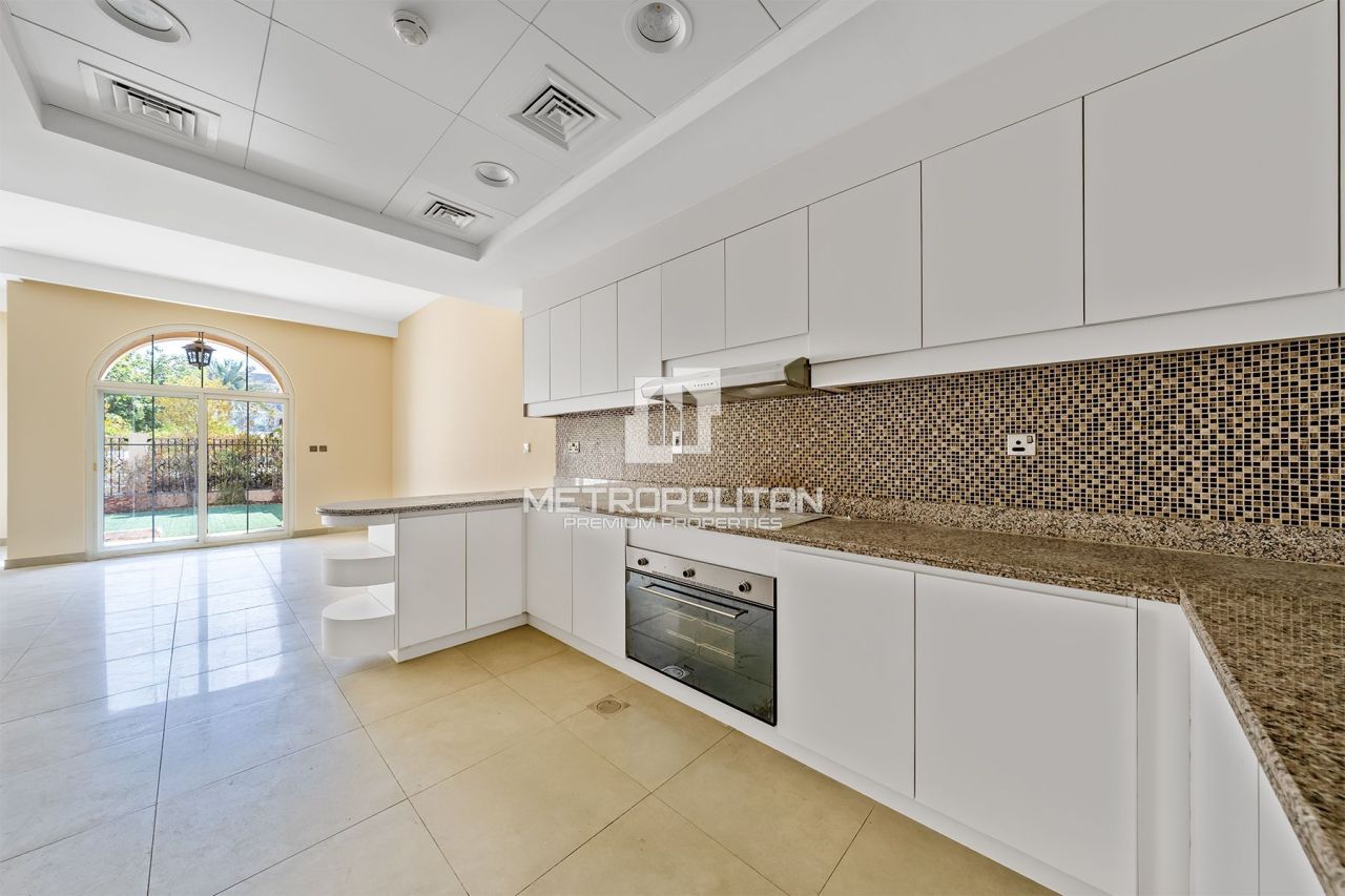 Maison urbaine à Dubaï, EAU, 307 m² - image 8