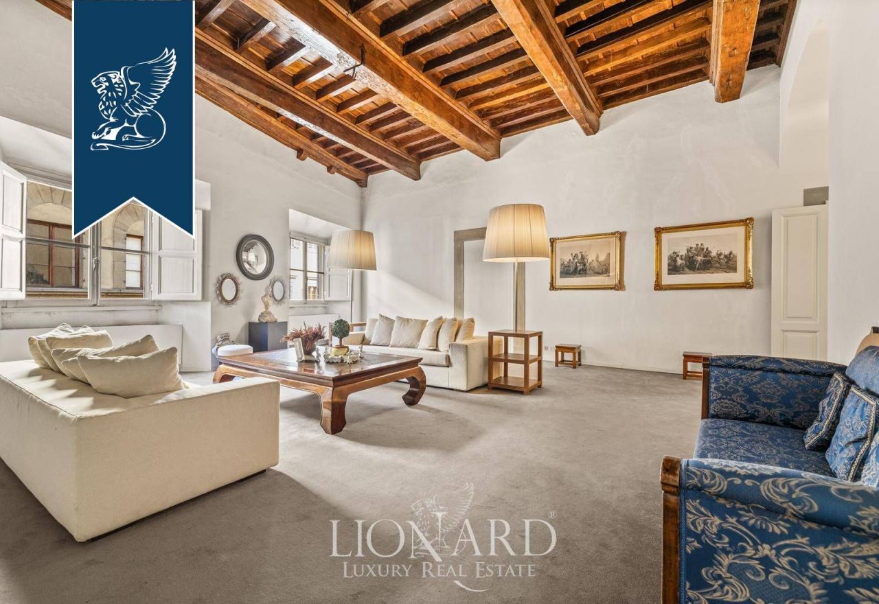 Apartment in Florence, Italy, 200 m² - picture 1