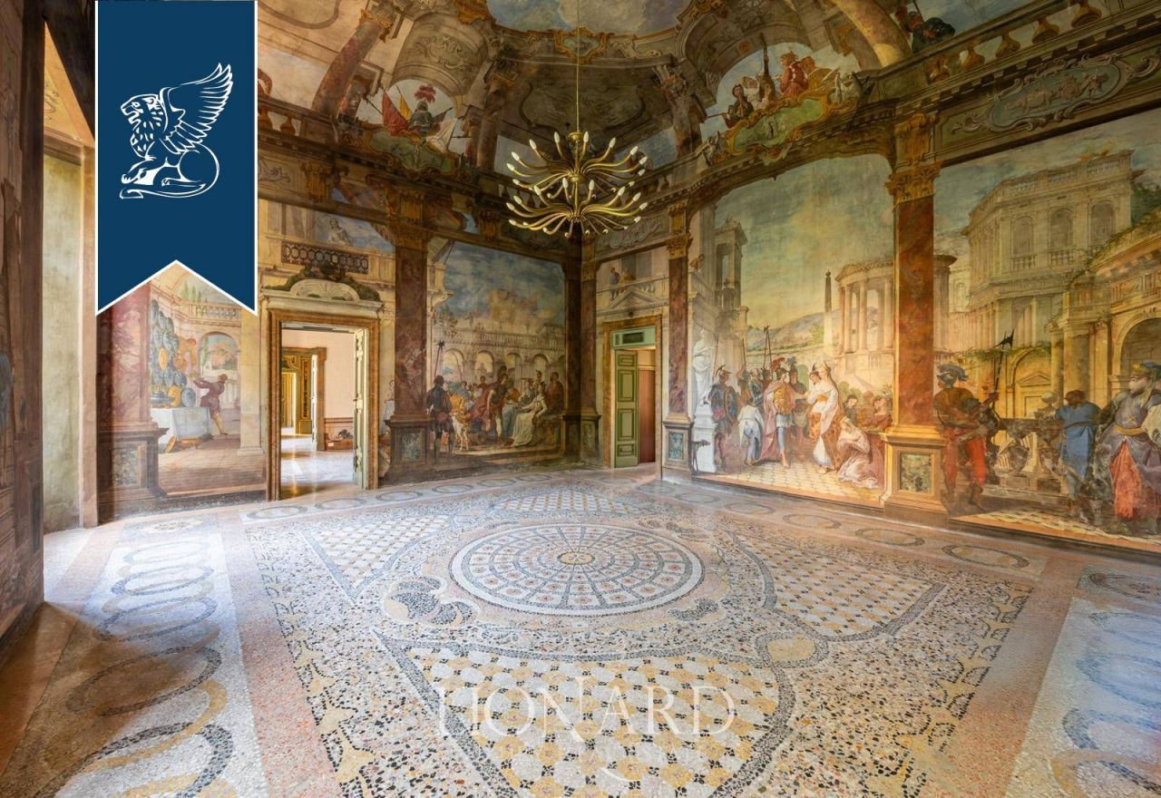 Apartment in Brescia, Italy, 625 m² - picture 3