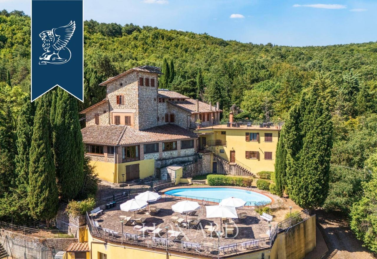 Farm in Sarteano, Italy, 1 540 m² - picture 4