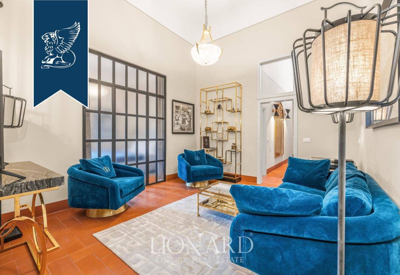 Apartment in Florence, Italy, 170 m² - picture 6