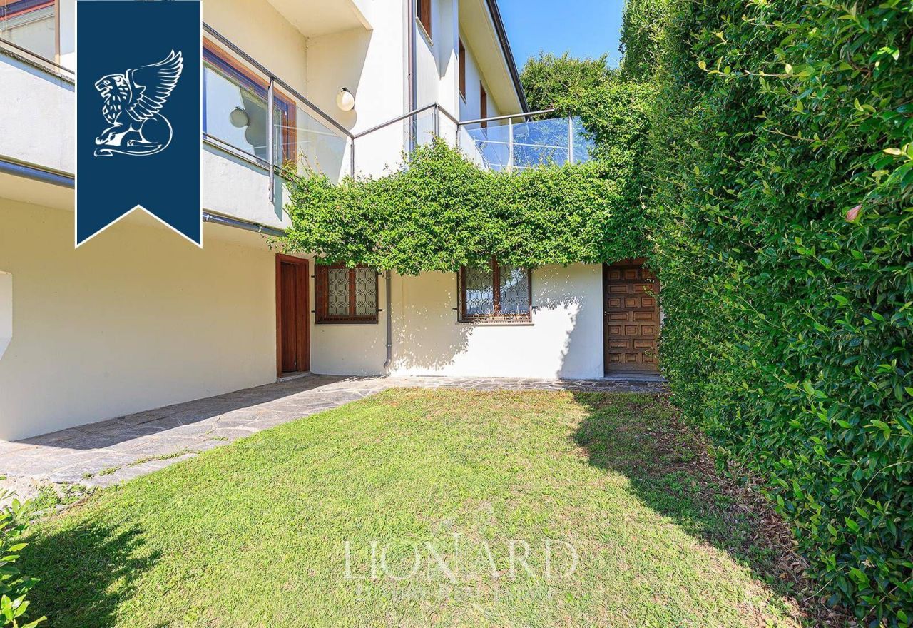 Villa in Como, Italy, 460 m² - picture 8