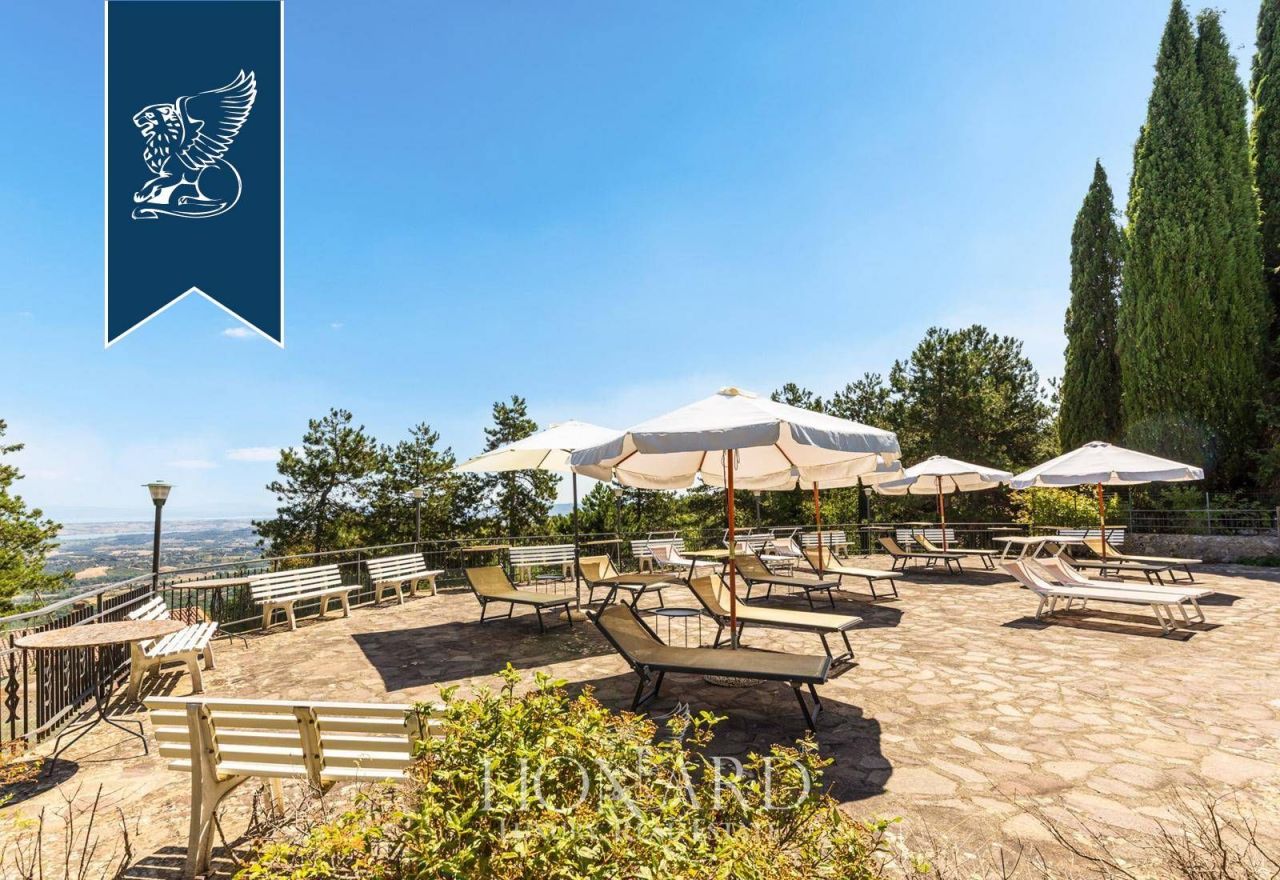 Farm in Sarteano, Italy, 1 540 m² - picture 9