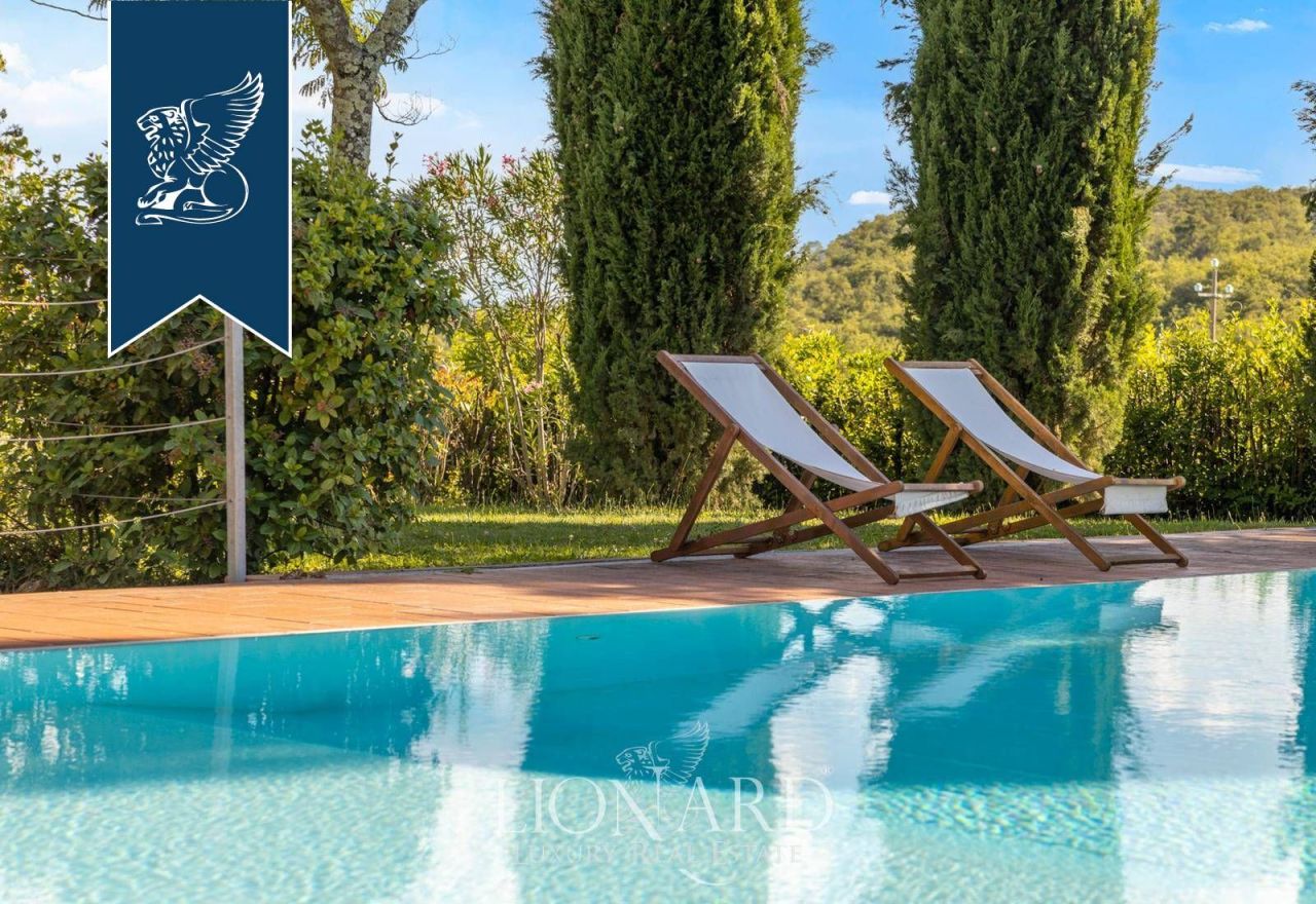 Villa ad Arezzo, Italia, 1 000 m² - foto 10