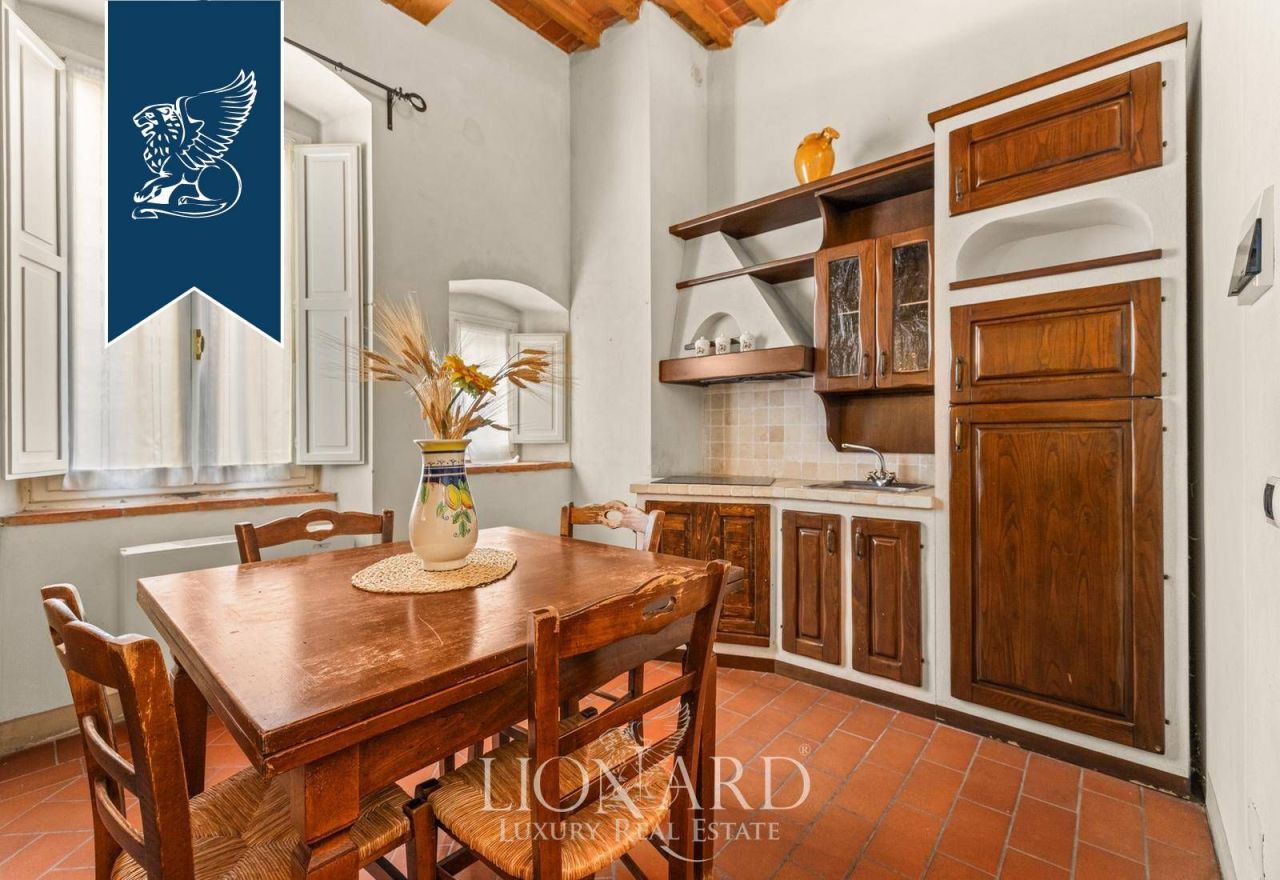 Villa ad Arezzo, Italia, 1 000 m² - foto 16