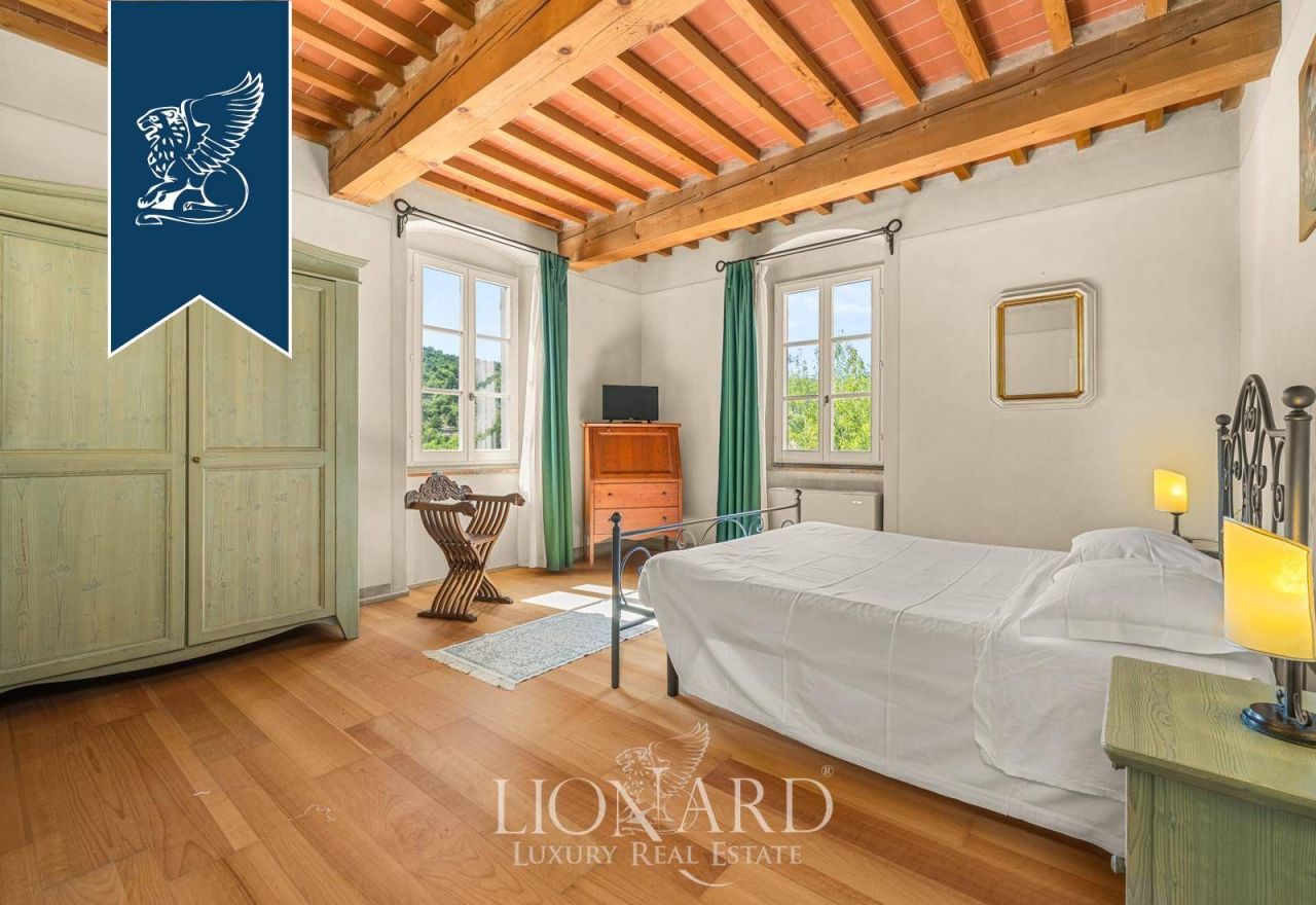 Villa ad Arezzo, Italia, 1 000 m² - foto 18