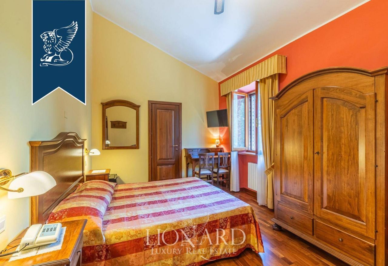 Farm in Sarteano, Italy, 1 540 m² - picture 19