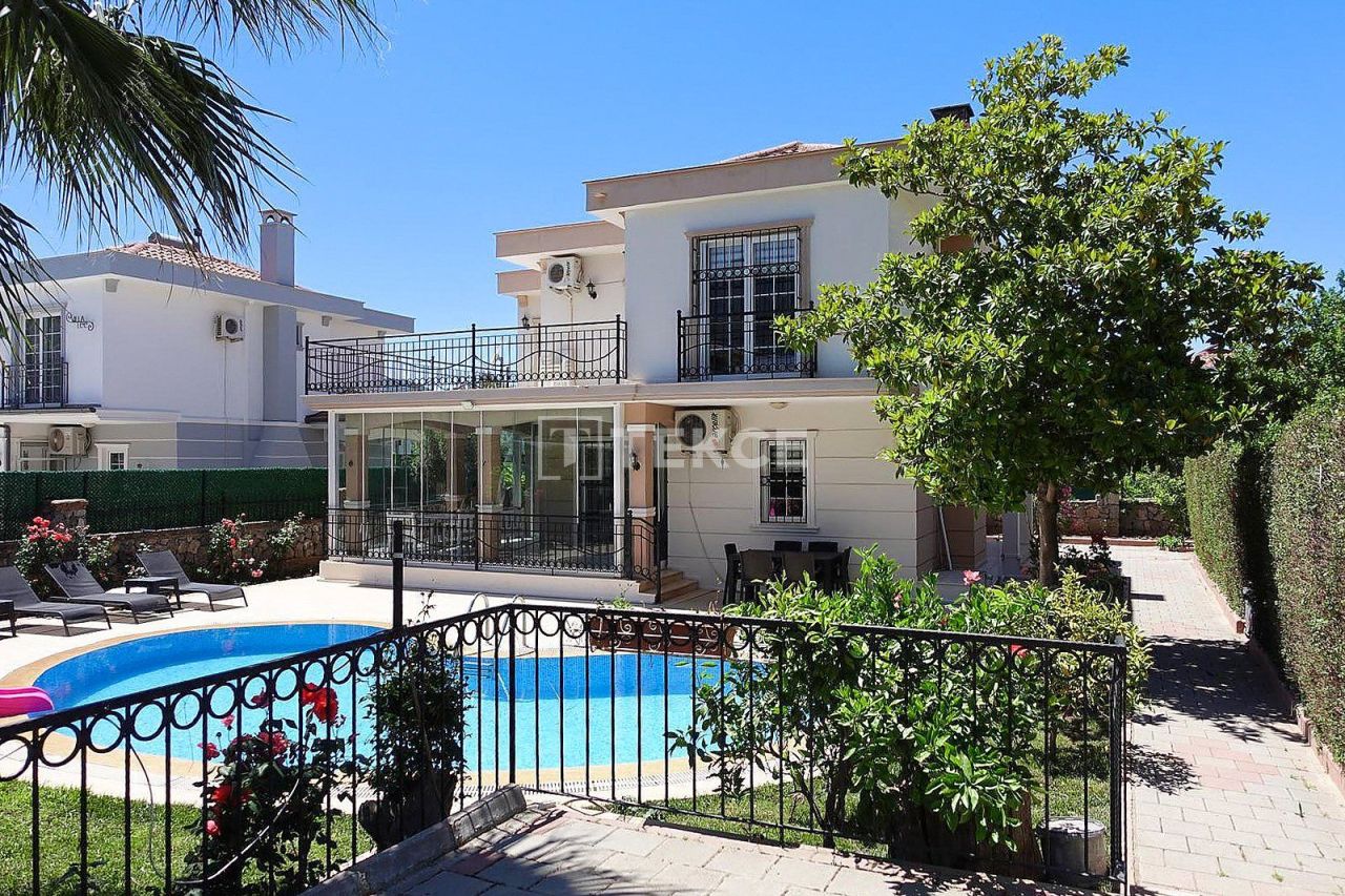 Villa in Fethiye, Türkei, 180 m² - Foto 1