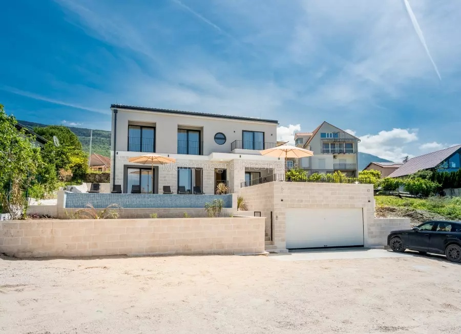 Villa en Tivat, Montenegro, 250 m² - imagen 16