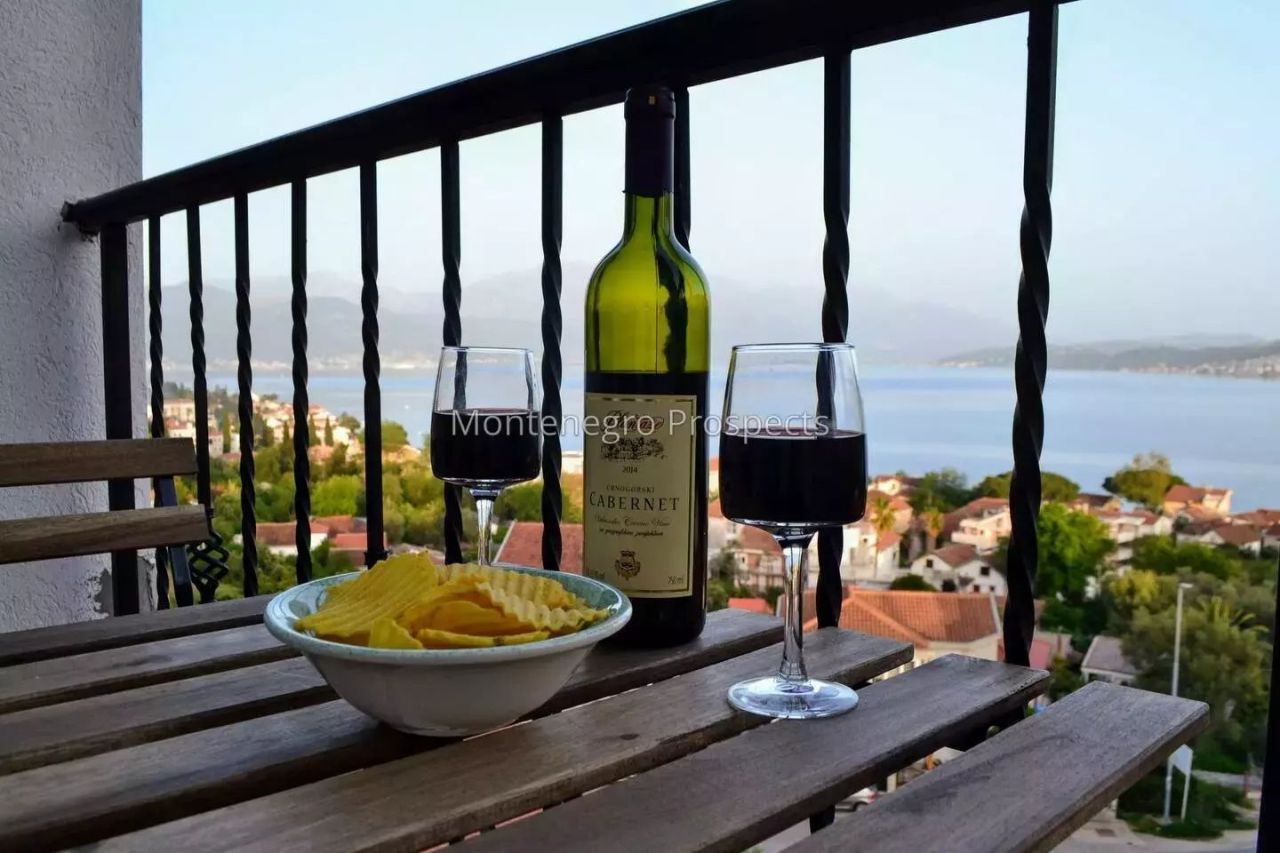 Flat in Denovici, Montenegro, 39 m² - picture 10